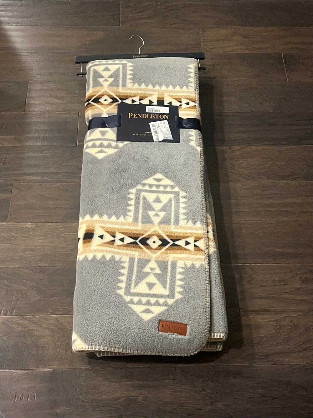 Pendleton Crossroads Berber Throw Blanket Reversible 50”x70” grey new